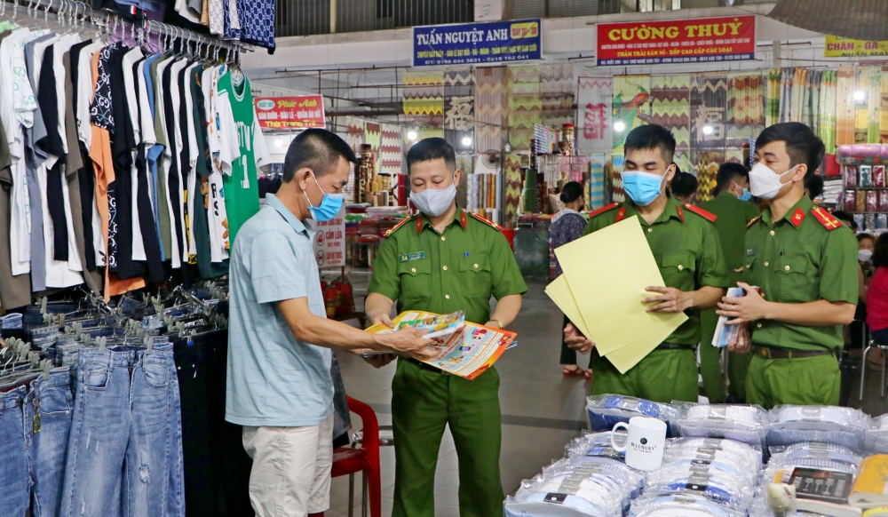 Sơn Tây: Tuyên truyền phòng cháy chữa cháy và cứu hộ cứu nạn tại chợ Nghệ