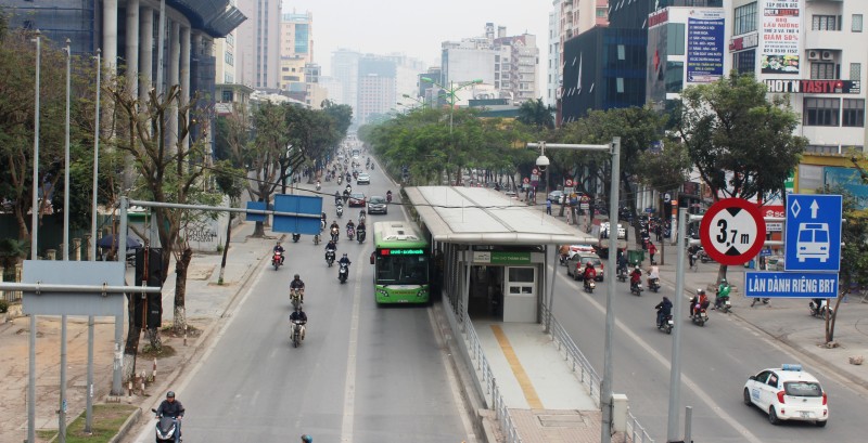 Vận chuyển hành khách công cộng bằng xe buýt tiện ích và hiệu quả