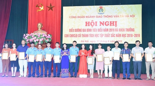 Công đoàn ngành GTVT Hà Nội: Biểu dương gia đình CNVCLĐ tiêu biểu năm 2019