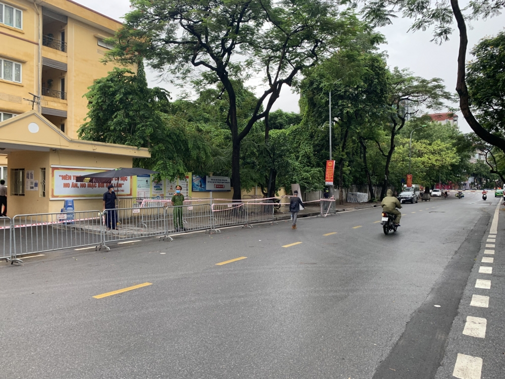 Công an thành phố Hà Nội đồng loạt ra quân đảm bảo an ninh trật tự tại các điểm thi
