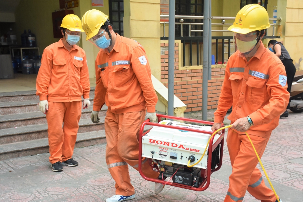 EVN Hà Nội đảm bảo cấp điện an toàn phục vụ các hoạt động kỷ niệm ngày thành lập Đảng và Tết Nguyên đán 2022