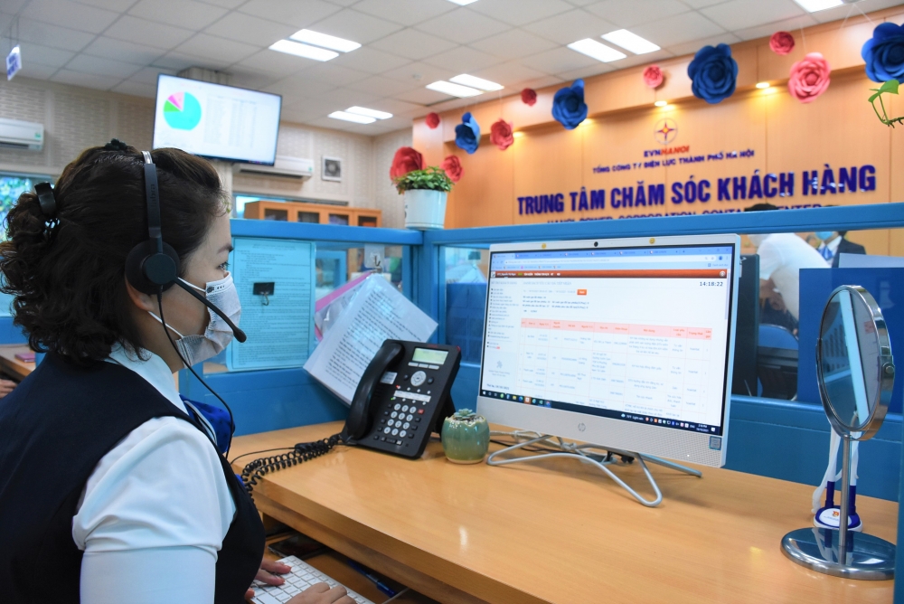 EVN Hà Nội đảm bảo cấp điện an toàn phục vụ các hoạt động kỷ niệm ngày thành lập Đảng và Tết Nguyên đán 2022