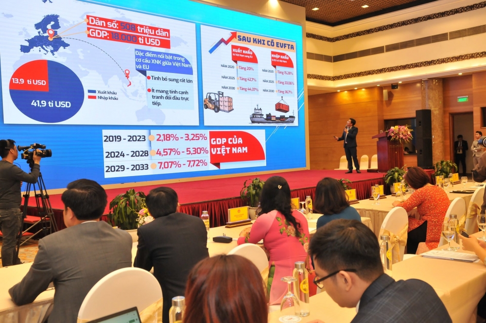 Hà Nội hỗ trợ doanh nghiệp xuất khẩu thông qua thương mại điện tử toàn cầu
