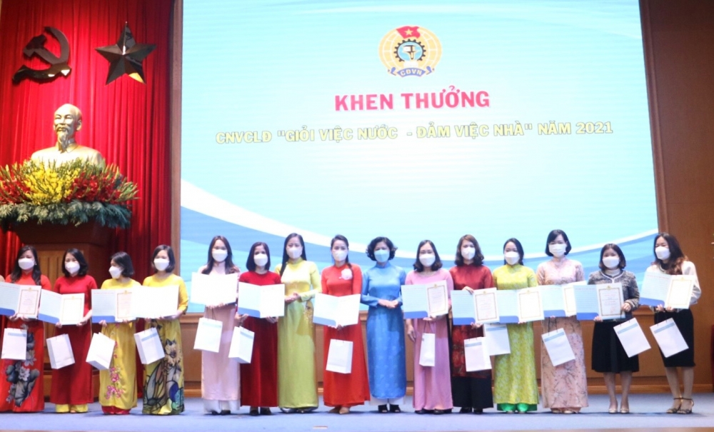 LĐLĐ quận Thanh Xuân tổ chức tổng kết phong trào “Giỏi việc nước, đảm việc nhà” năm 2021