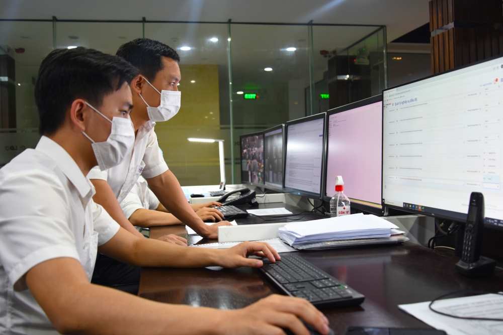 EVN Hà Nội: Tăng cường kiểm tra, bảo dưỡng các trạm biến áp, đường dây đảm bảo vận hành an toàn trong mùa hè