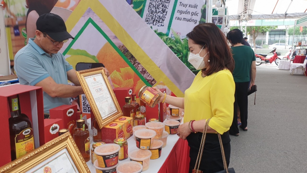Hà Nội: Khai mạc Hội chợ nông sản thực phẩm an toàn năm 2022