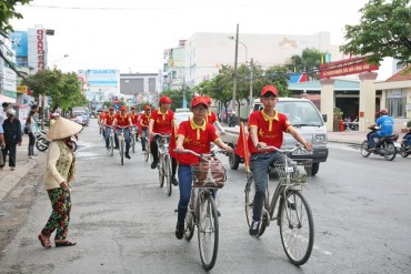 Đạp xe Diễu hành Chương trình Nhận diện hàng Việt Nam – Tự hào hàng Việt Nam 2017