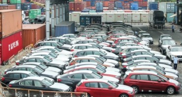 Ô tô được nhập khẩu trong tuần qua bất ngờ giảm mạnh