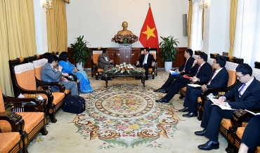 Phó Thủ tướng Phạm Bình Minh tiếp Bộ trưởng Ngoại giao Timor Leste và Thứ trưởng Băng - La - Đet
