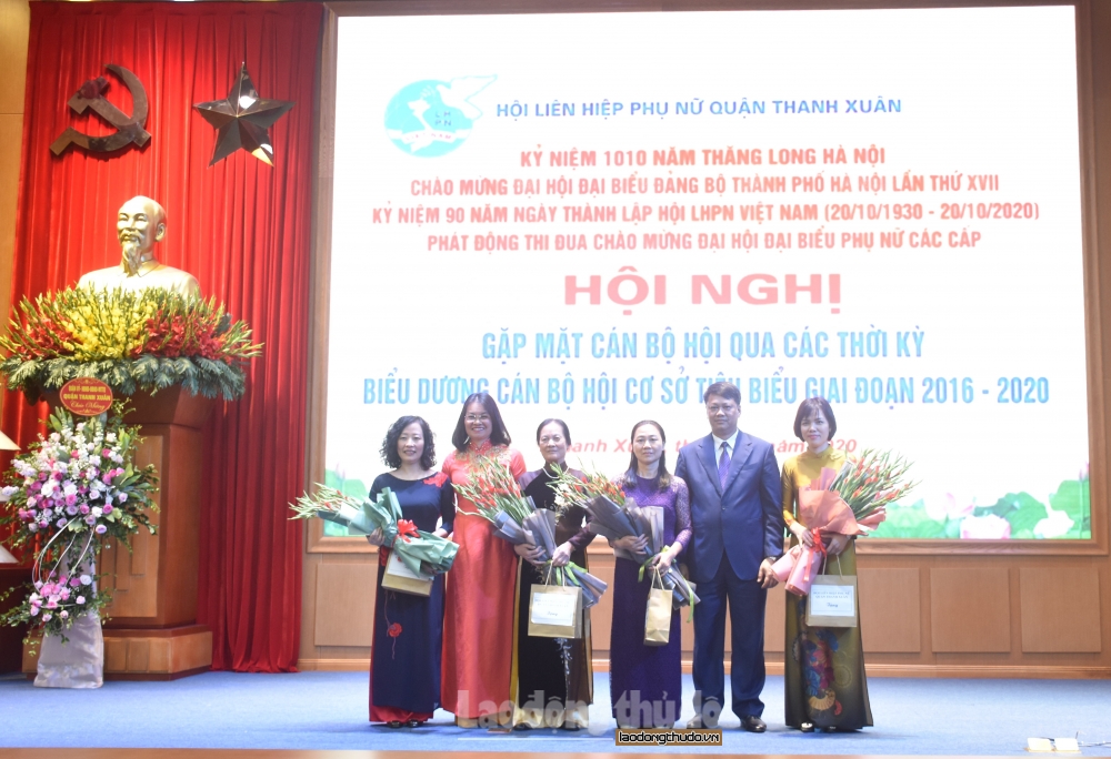 Tưng bừng Hội thi “Duyên dáng áo dài” quận Thanh Xuân năm 2020