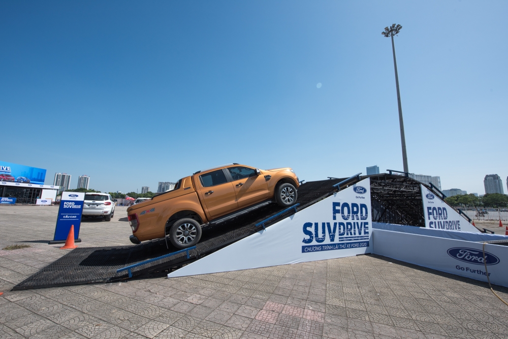 Lái thử Ford SUV Drive 2020 – Trải nghiệm off-road khác biệt trên địa hình mô phỏng thực tế