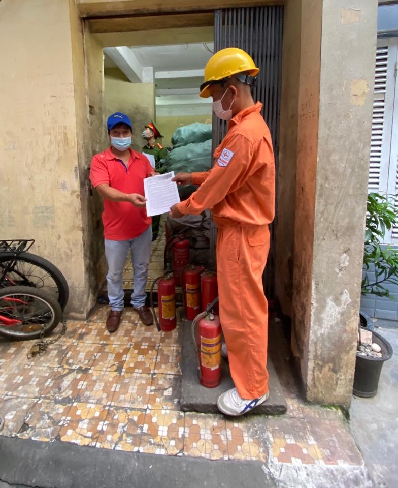 EVN Hà Nội: Đẩy mạnh công tác tuyên truyền về an toàn điện và phòng cháy chữa cháy
