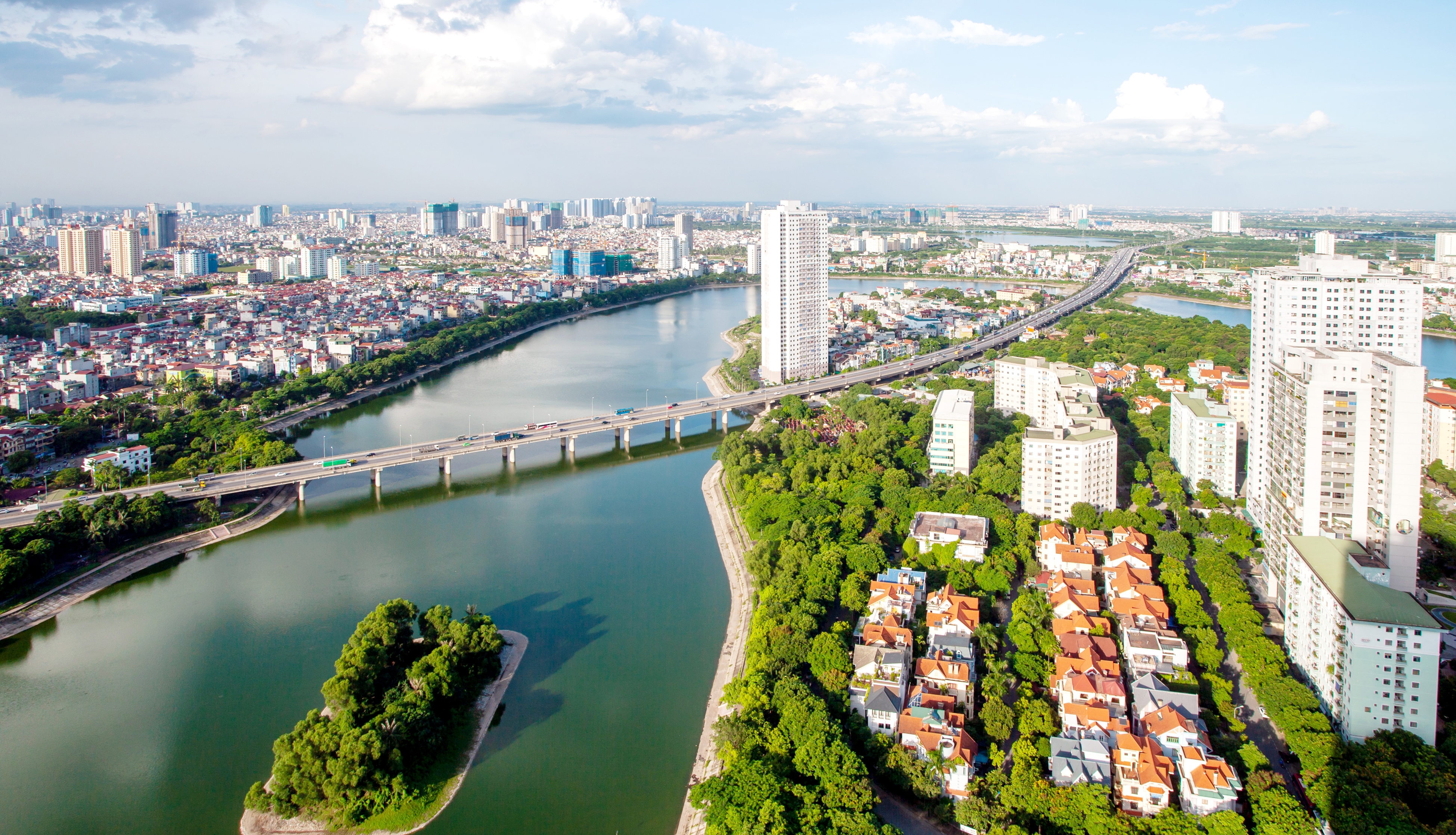 Vững vàng vượt qua thử thách, đồng tâm hiệp lực xây dựng Thủ đô Hà Nội ngày càng  giàu đẹp, văn minh, hiện đại