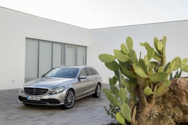 Mercedes-Benz C-Class 2019 được trang bị công nghệ hiện đại như S-Class
