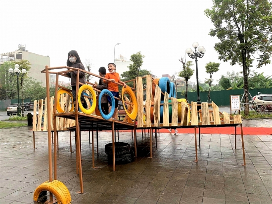 Sân chơi trong phố: Món quà tinh thần cho trẻ thơ