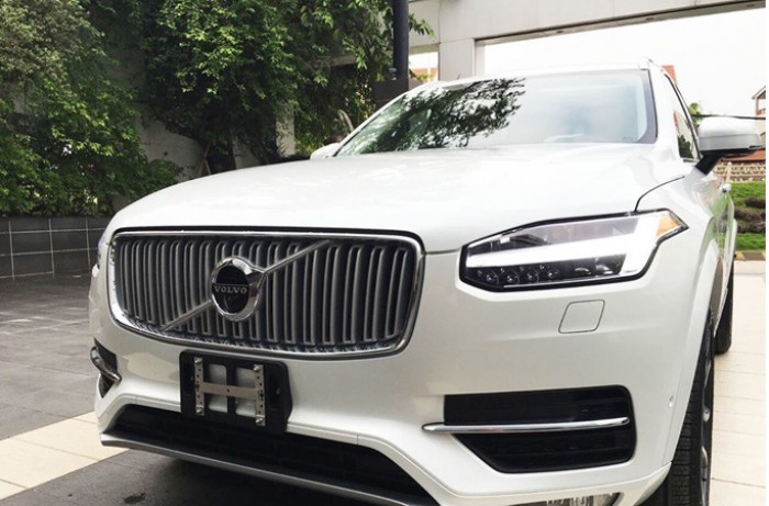 Volvo XC90 T6 Inscription 2016 đầu tiên về Hà Nội