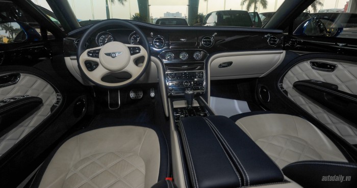 can canh bentley mulsanne speed 2015 mau doc nhat viet nam