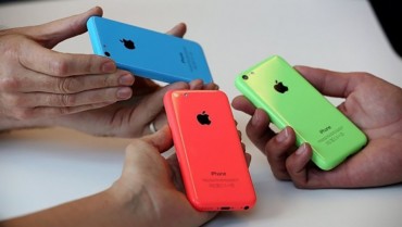 iPhone LCD 6.1 inch với 3 phiên bản màu sắc cá tính