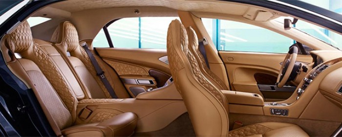 Xe triệu đô Aston Martin Lagonda lần đầu lăn bánh