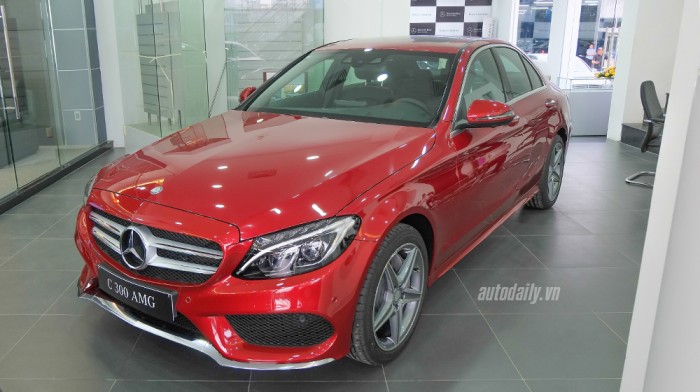 Cận cảnh “hàng hot” Mercedes C300 AMG 2015 tại Việt Nam