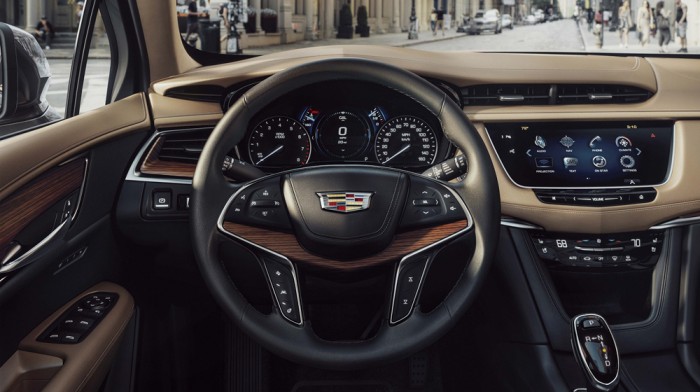 Cadillac XT5 2017: Đối thủ mới của Audi Q5 và BMW X3