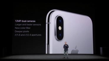 Tuyệt đỉnh iPhone X quay video 4K ngang máy ảnh Panasonic GH5