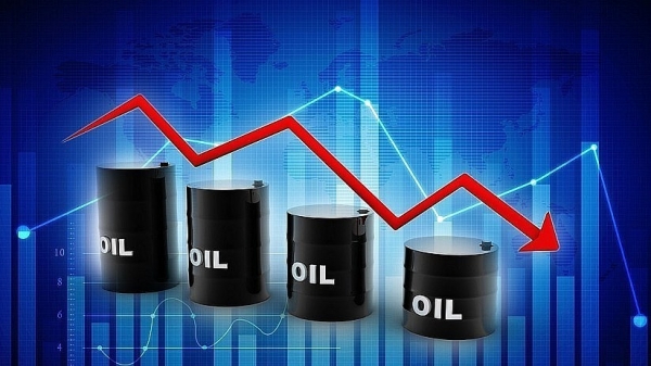 Giá xăng dầu hôm nay (8/12): Giá dầu thế giới tiếp đà lao dốc