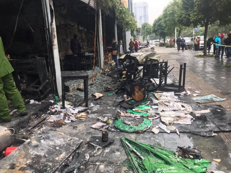 Cháy lớn tại một nhà hàng ở Hà Nội, nhiều tài sản bị thiêu rụi
