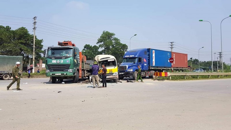 Khởi tố lái xe tải gây tai nạn liên hoàn trên đại lộ Thăng Long