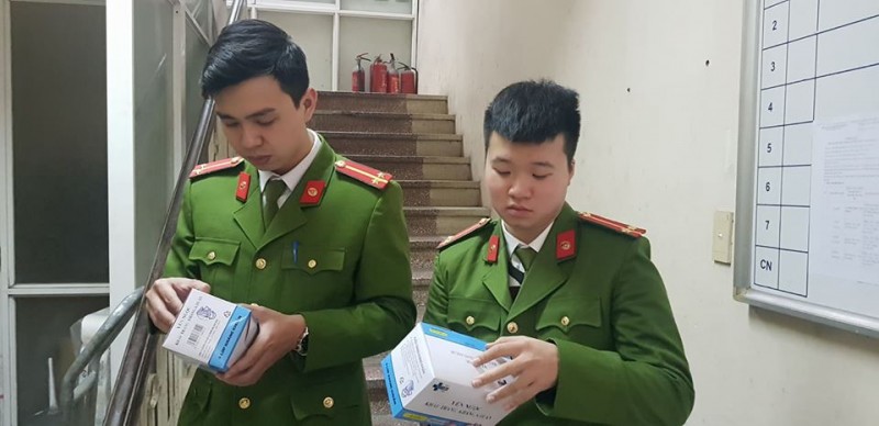 Hà Nội: Liên tiếp triệt phá hai đường dây buôn lậu khẩu trang y tế