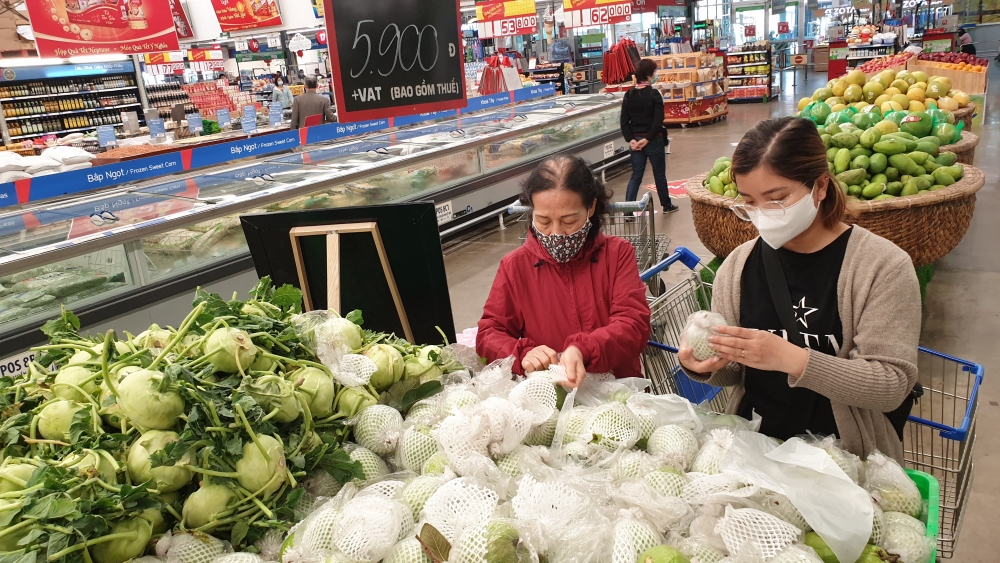 Nhiều siêu thị Hà Nội "giải cứu" nông sản các vùng dịch