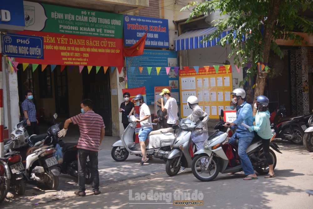 Quận Hoàn Kiếm: Xét nghiệm cho người dân đi từ Đà Nẵng về