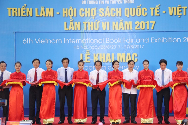 Khai mạc Triển lãm-Hội chợ sách Quốc tế - Việt Nam