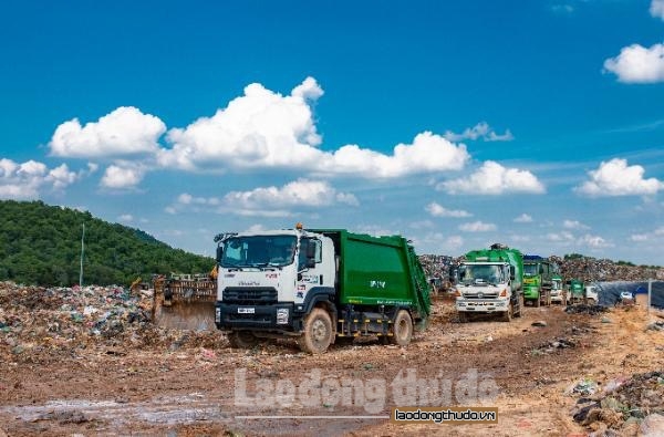 Hà Nội: Sớm xử lý tình trạng quá tải tại Khu liên hiệp xử lý rác thải Nam Sơn