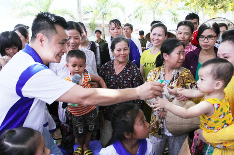 tu long thi uong sua nhanh cung xuan bac