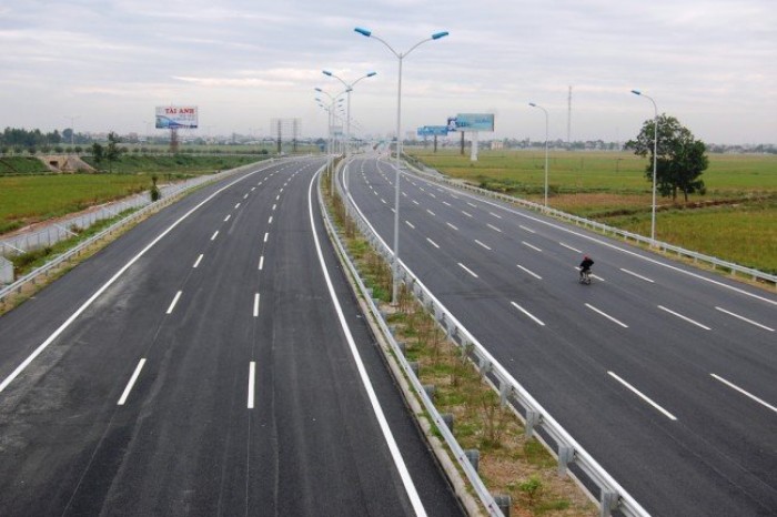 Sắp có đường cao tốc được chạy 120 km/h
