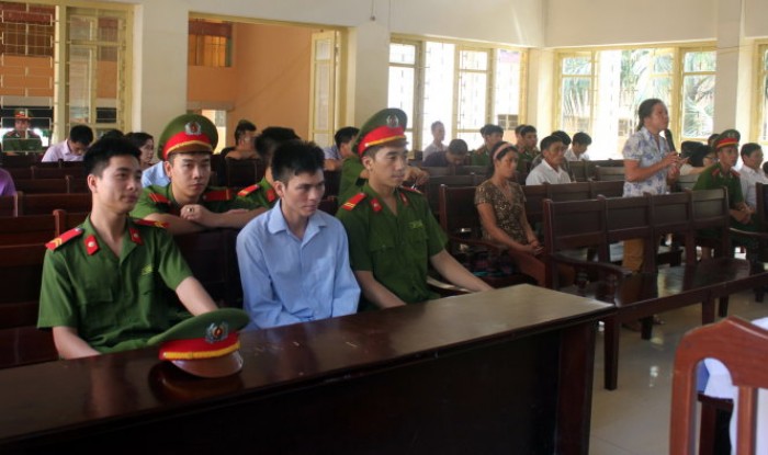 Ngày đầu xét xử vụ “án oan” Nguyễn Thanh Chấn: Bị cáo nhận tội, luật sư đề nghị trả hồ sơ để điều tra bổ sung