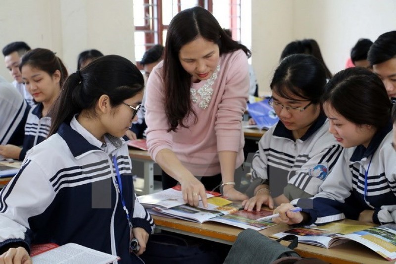 Xây dựng ngân hàng câu hỏi và chuẩn hóa đánh giá học sinh