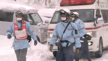 Nhật Bản: Lở tuyết kinh hoàng chôn vùi 8 học sinh phổ thông