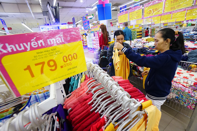 Các đại gia bán lẻ liên tiếp "đổ bộ" vào Việt Nam
