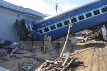Liên tiếp xảy ra tai nạn tàu hỏa lại trật đường ray tại Ấn Độ