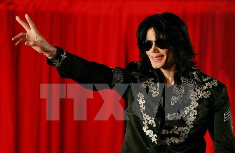Vua Pop Michael Jackson vẫn có thu nhập "khủng" sau khi qua đời