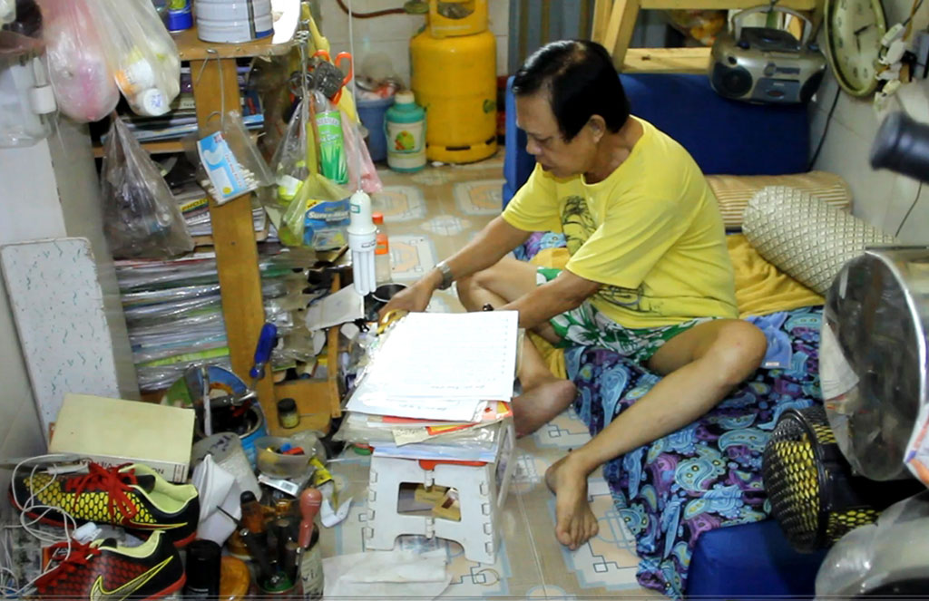 Xót xa trước cảnh sống nghèo túng của nhạc sĩ Vinh Sử 4 đời vợ, về già nhạc sĩ Vinh Sử vẫn phải sống cảnh cô đơn, bệnh tật trong căn nhà chật chội