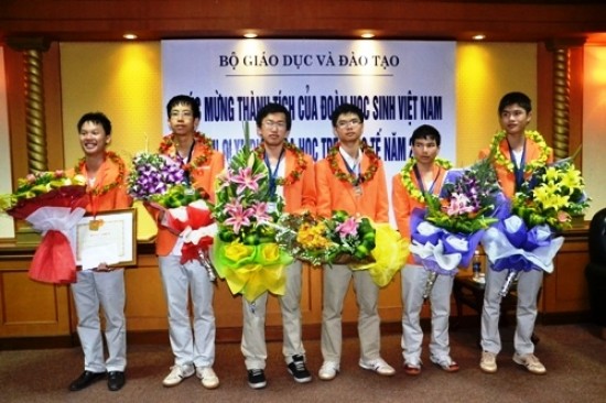 32 học sinh Hà Nội được miễn thi THPT quốc gia 2015