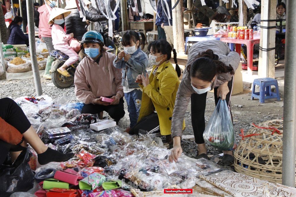 Độc đáo phiên chợ Nủa những ngày cuối năm