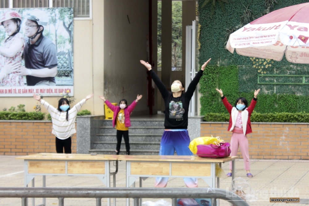 Hà Nội: Học sinh Trường Tiểu học Xuân Phương có thể được về nhà ăn Tết