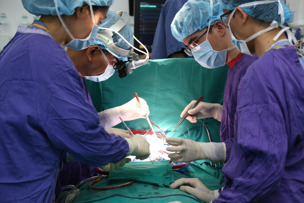 Kỷ lục ghép tim cho bệnh nhân nhỏ tuổi, nhẹ cân nhất Việt Nam