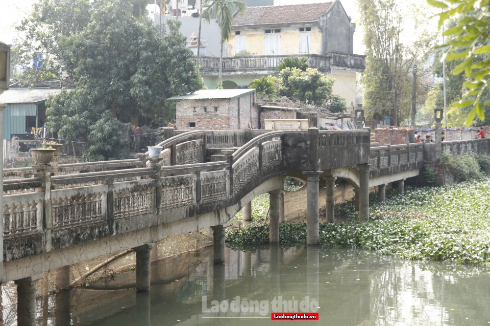 Độc đáo cây cầu có hình thuyền nan úp ngược ở Hà Nội