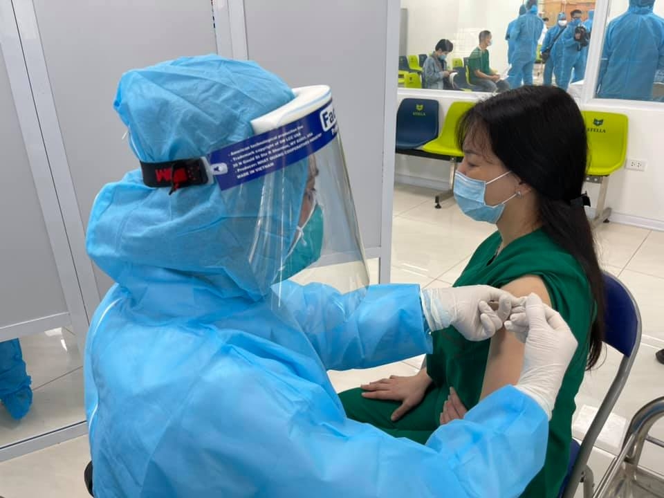 Hơn 20.000 người Việt đã tiêm vắc xin phòng dịch Covid-19