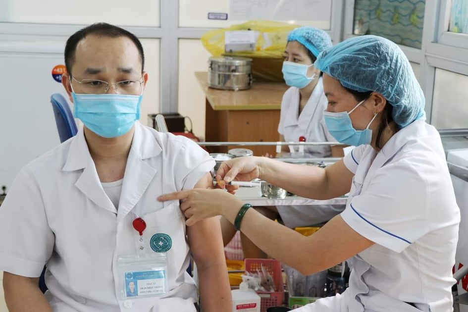 Hà Nội: Đảm bảo an toàn tiêm chủng vắc xin Covid-19 đợt 2
